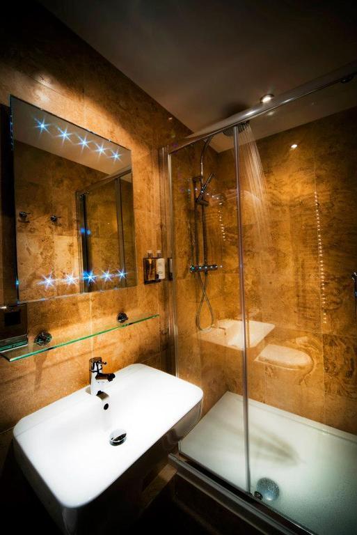 The George Inn Robertsbridge Room photo