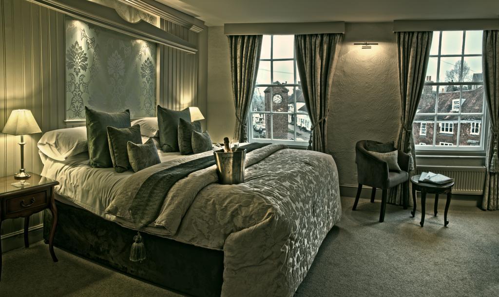 The George Inn Robertsbridge Room photo